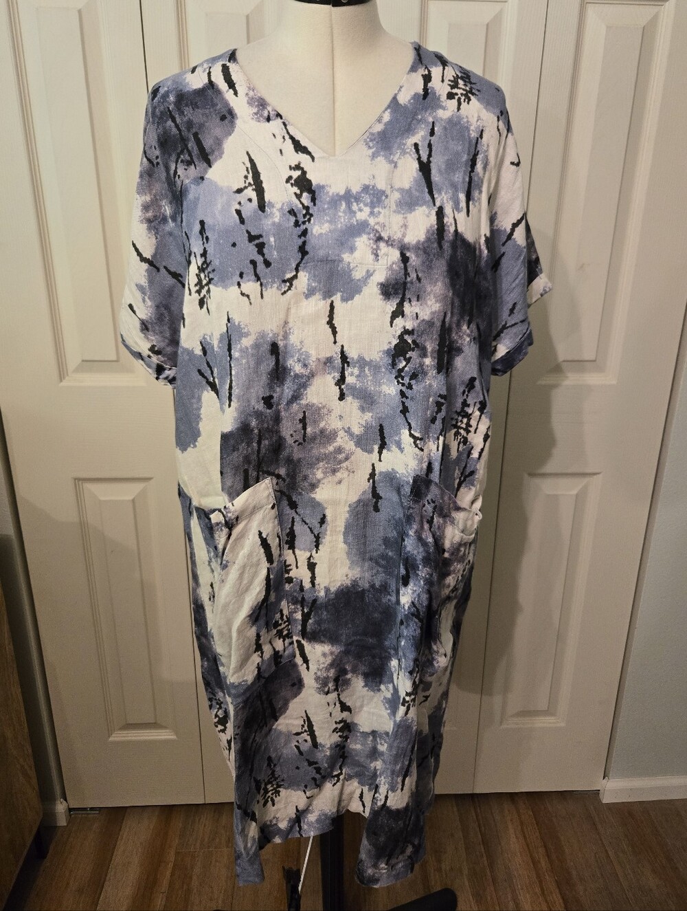 Alembika Dress Size M